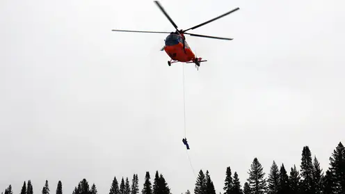 Лесной спецназ Красноярского края отработал спуски с вертолета