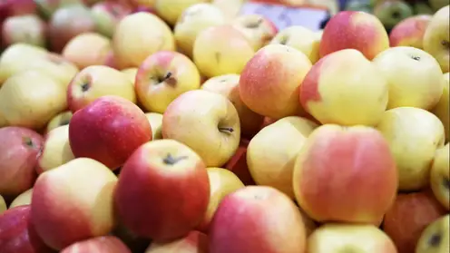 Более 2 тысяч тонн яблок привезли в Красноярский край в 2023 году