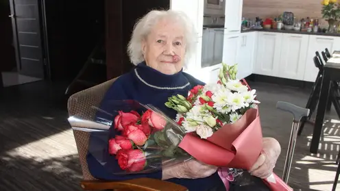 Жительнице Железнодорожного района Рахиль Ельдештейн исполнилось 100 лет