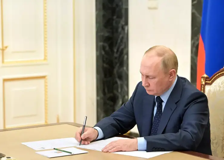 Владимир Путин подписал перечень поручений по развитию Красноярского края
